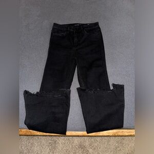 Flying Monkey flares from Buckle